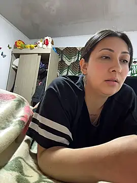 Chat +18 de KittyObsession ao vivo