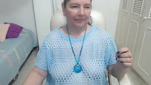 leonela_69 live XXX chat
