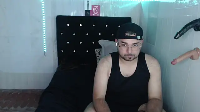 Chatroom XXX en direct de Jeilou