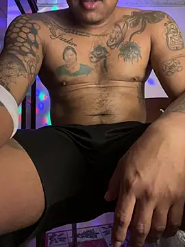 Saipuer31's Live XXX Chat