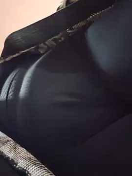 -TheCatCrazy-'s Live XXX Chat