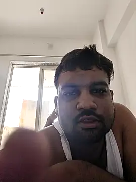 vinay_smalldick Adlı Modelin Canlı XXX Sohbeti