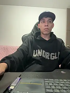 bully_boss Live XXX Chat