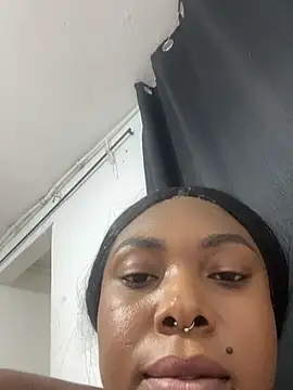Show de Emilybrowm01 na webcam