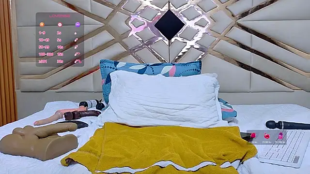 XXX chat uživo modela missfoster
