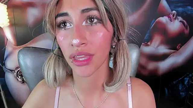 miss___taylor Chat XXX in diretta