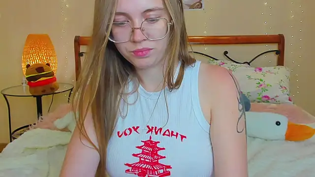 XXX chat uživo modela miya_soft