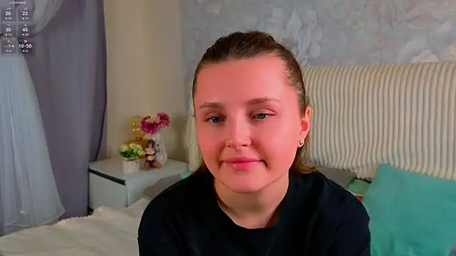 LorriMonz's Live XXX Chat