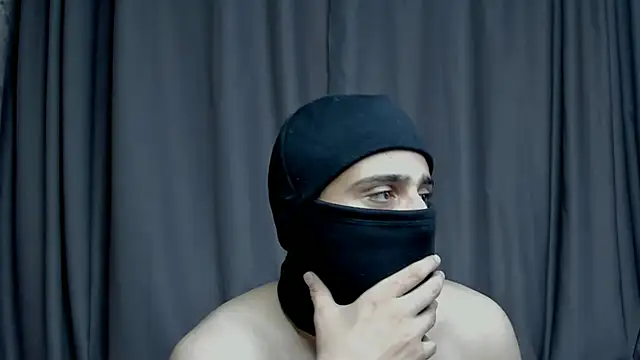 OpalMischief élő XXX-chatje