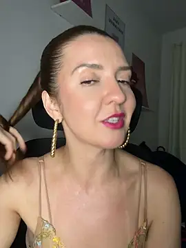 Chat +18 de therealgingerr ao vivo