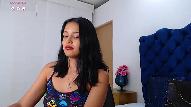 Lili666_ Chat XXX in diretta