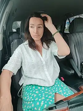 EvaXOAirn Live XXX chat