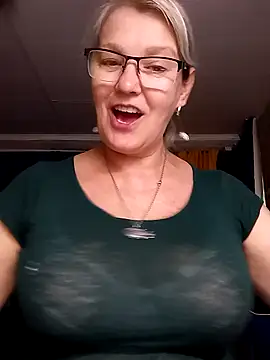 irinamaux Chat XXX in diretta
