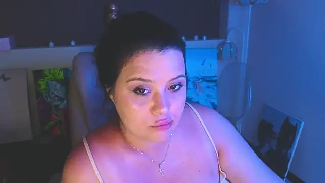 Malika_uAngelのライブXXXチャット