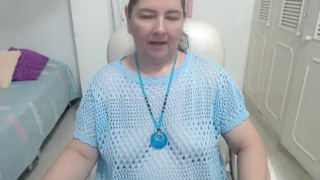 leonela_69 XXX чат на живо