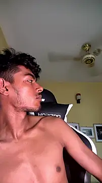 Živý XXX chat GunSlay