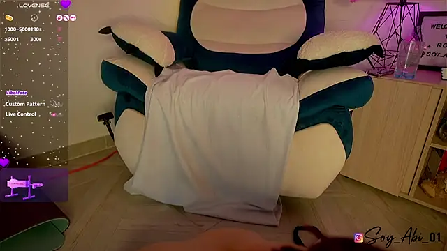 soy_abi_'s Live XXX Chat