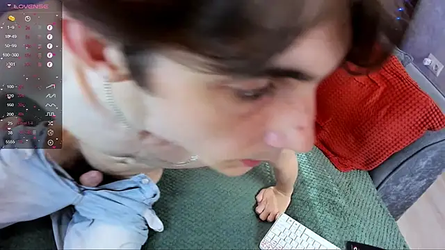 Czat XXX na żywo – Aaron_Boom
