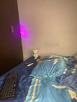 Chat XXX en directo de Kriss_Edwards