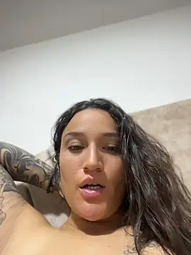 Chat +18 de elisa-new ao vivo