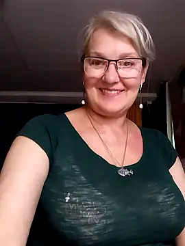 irinamaux's Live XXX Chat