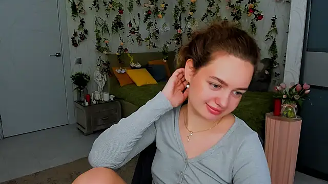 MiracleCurly – Naživo XXX chat