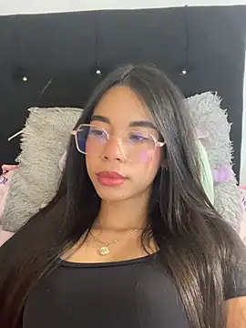 Chatroom XXX en direct de Milleradhara24