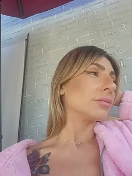 SofiaLace Chat XXX live