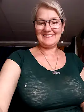 irinamaux's Live XXX Chat