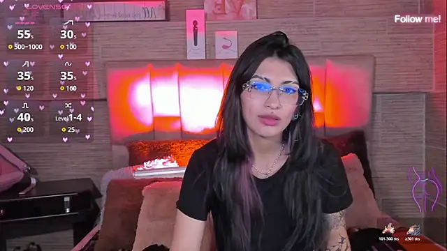 Chat XXX en directo de mia_devine_