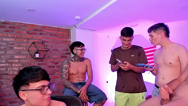 Czat XXX na żywo – Spaceboys18