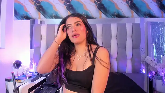 Chat XXX en directo de IsaDiiaz