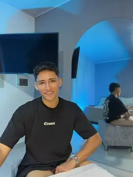 Živý XXX chat SantiLux_