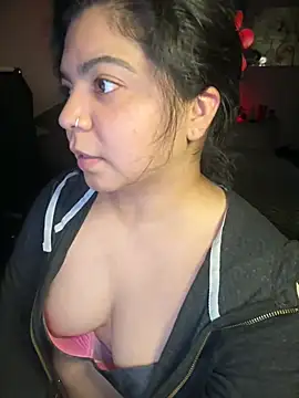 kimmiakiss22 élő XXX-chatje
