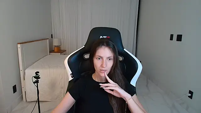 upssnowy's Live XXX Chat