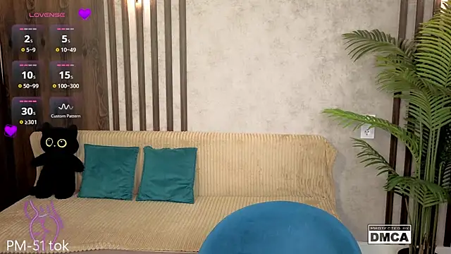 Holl1Would – Naživo XXX chat
