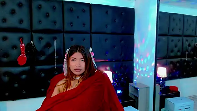 Chatroom XXX en direct de Cloelombard