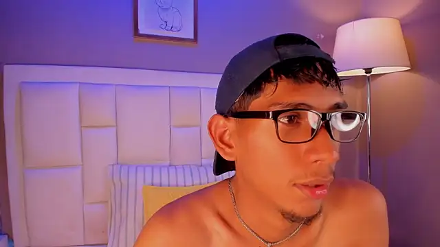 Nick_Collins18 live XXX chat