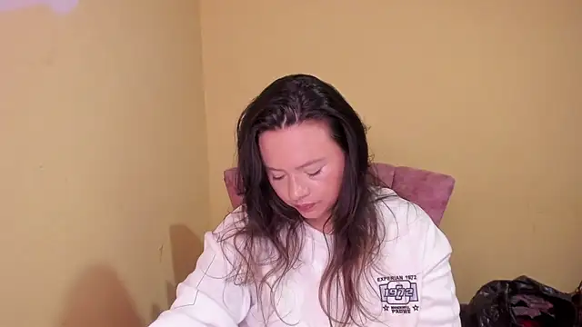 Chat +18 de lauraguzman ao vivo