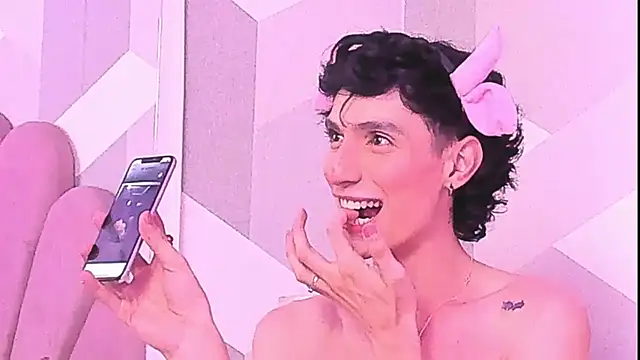 KylieMonnett webkamerás műsora