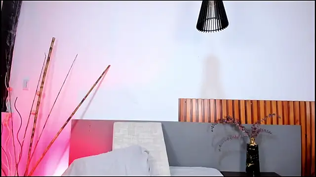 AndraCyruss Live XXX Chat