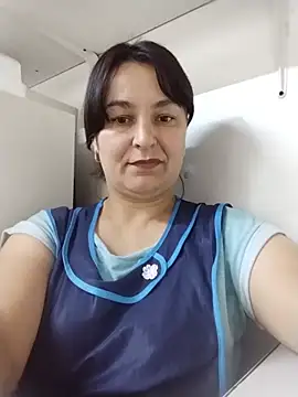 PolarLights35's Live XXX Chat