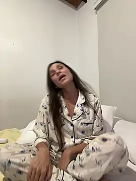 JulsParis Chat XXX live