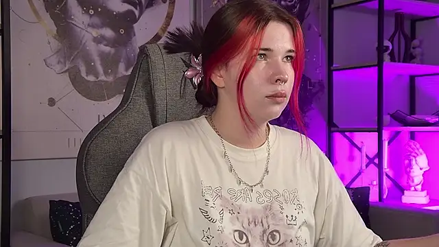 Chat +18 de AliceSunday ao vivo