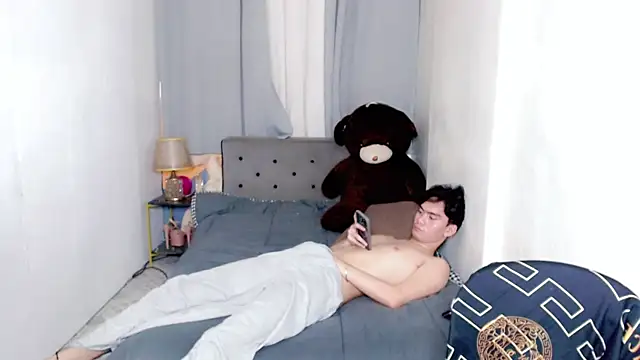 Chat XXX Live asian_cale