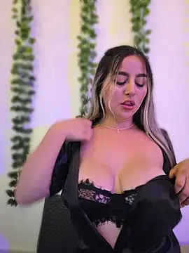 CelesteBlaze_'s Live XXX Chat