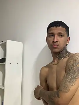 Chat +18 de Anthony_clark1 ao vivo