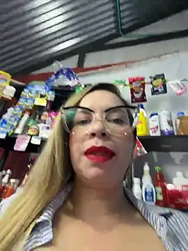 Chat XXX en directo de Jademomm