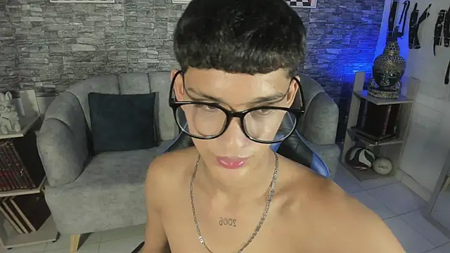 Chat +18 de stevensantana1 ao vivo