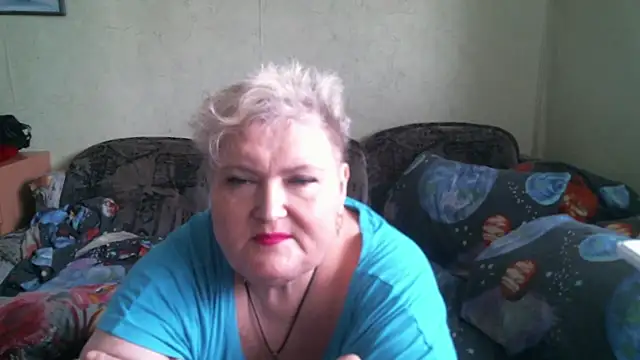 Lana555 Adlı Modelin Canlı XXX Sohbeti